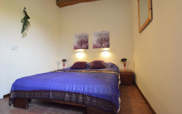 Spacious Villa near Town Center in Mesch