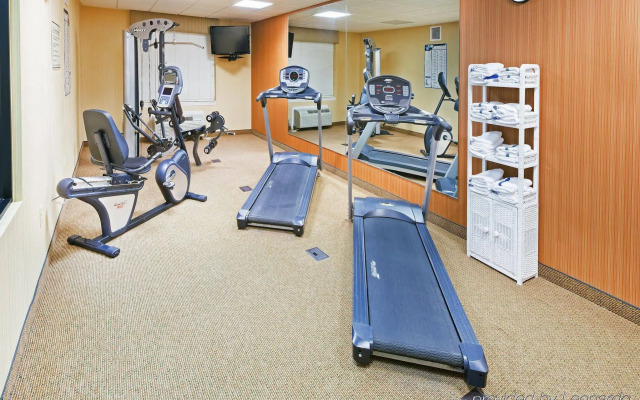 Country Inn & Suites by Radisson, Chambersburg, PA