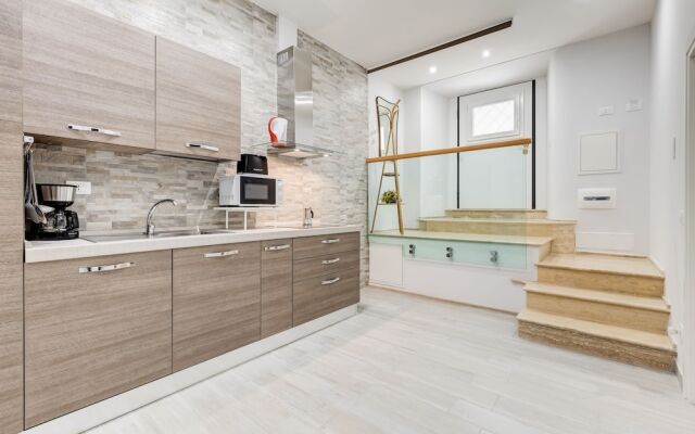 New Apartment In Front Of Ara Pacis