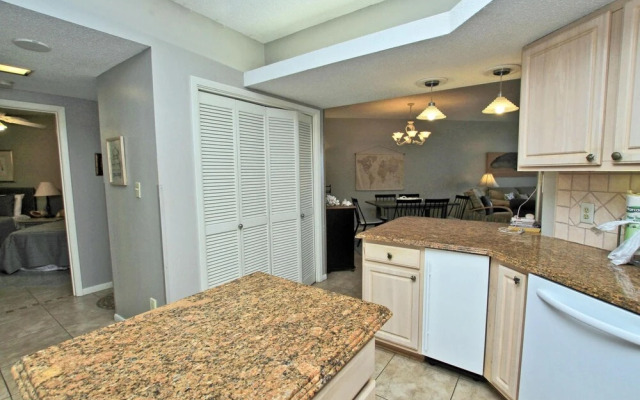 Summerhouse 1005a by Youngs Suncoast, Orange Beach