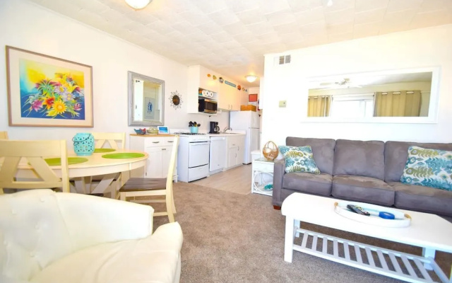 Sunstar 3 2 Br condo by RedAwning