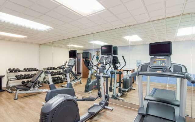 Clarion Pointe New Bern