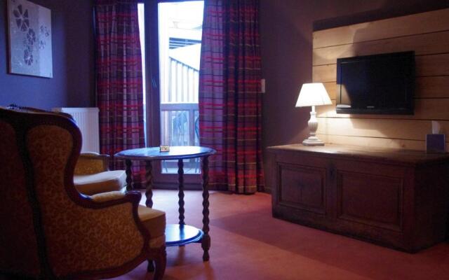 Hostellerie La Claire Fontaine