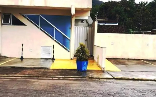 Apto.encantador 4 pessoas Praia das Toninhas Ubatuba