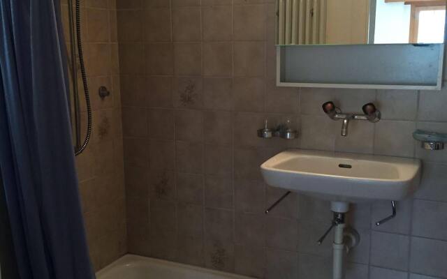 Infopoint Apartments Chalet and Motel BrunigSilvana