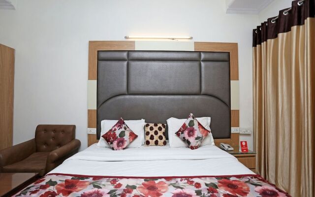 OYO 1879 Hotel Imperial Inn