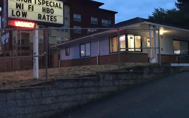 New West Motel
