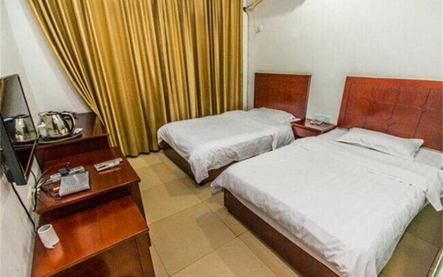 Yibin Meilun Business Hotel