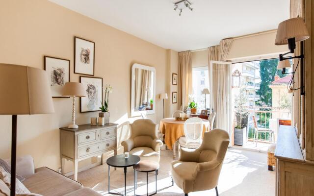Menton Apartment