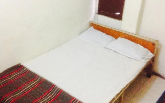 Roop Guest House