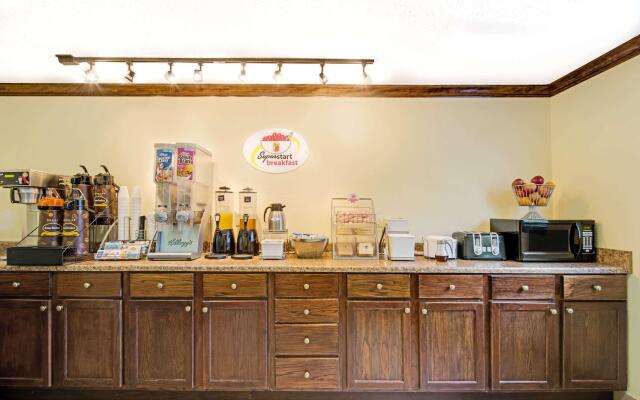 Baymont by Wyndham Liberty MO