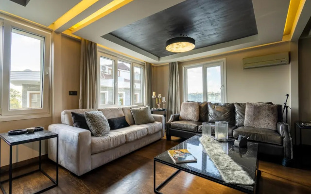 Bosphorus View Duplex w Terrace in Ortakoy