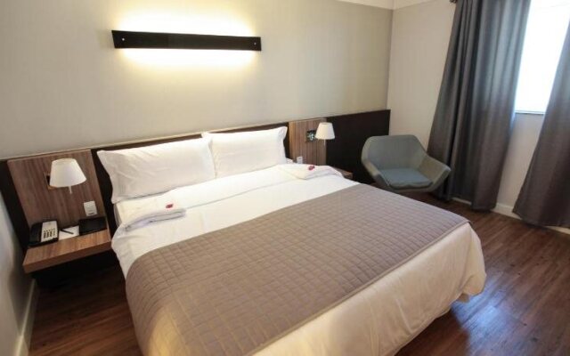 Delmond Hotel