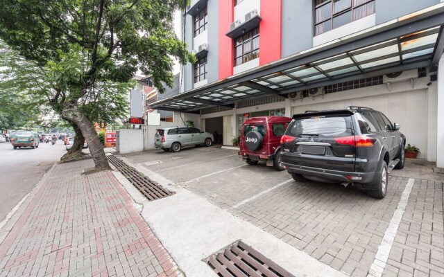 Airy Regol Lengkong Besar 62 Bandung