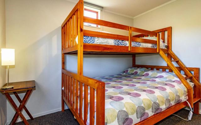 The Gingerbread House with Spa - Ohakune Holiday Home