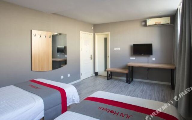 Junyi Chain Hotel (Baoding Hebei Agricultural University)