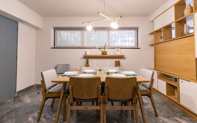 Casai Gorgeous 2 BR Apt With Rooftop