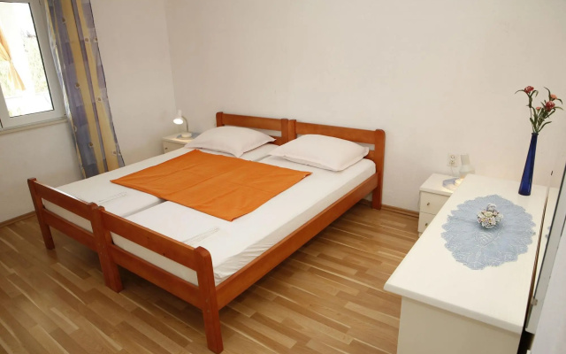 Apartment Ivo - relaxing & comfortable: A1 Vrgada (Island Vrgada), Riviera Biograd