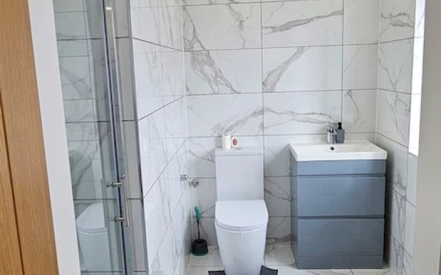 Citrine Suite 4 Bed House in Stoke on Trent