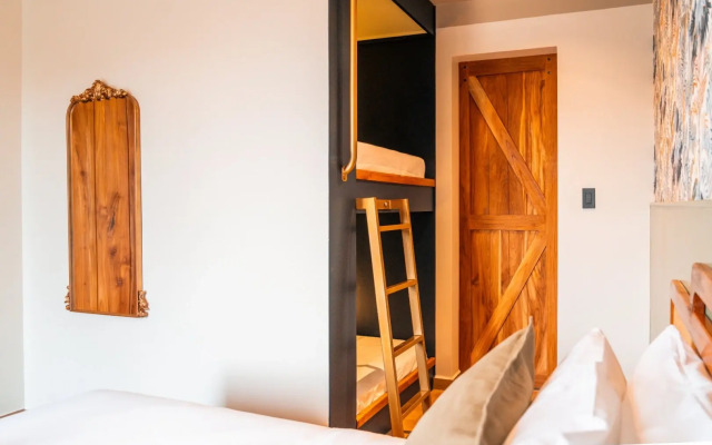 Bambuda Castle - Hostel