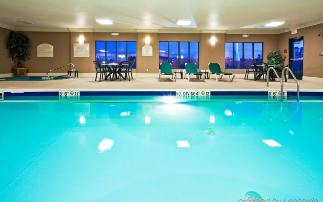 Holiday Inn Express Gas City by IHG