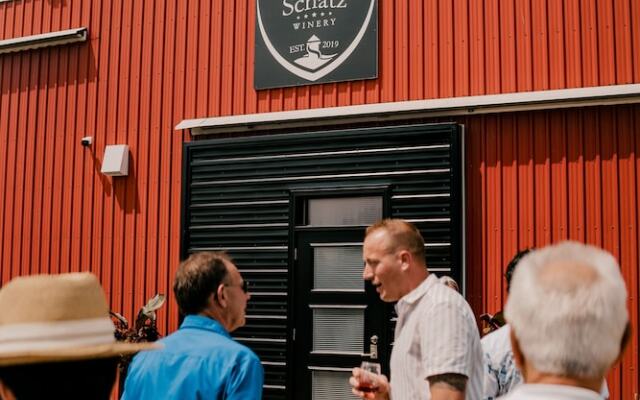 Hessenland Inn & Schatz Winery