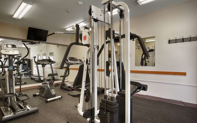 Best Western Plus Villa Del Lago Inn Patterson