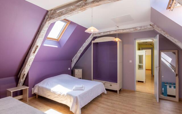 Fantastic Holiday Home in Dégagnac with Jacuzzi