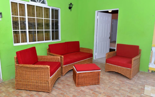 Takuma Boutique Hotel Rooms & Suites Jamaica