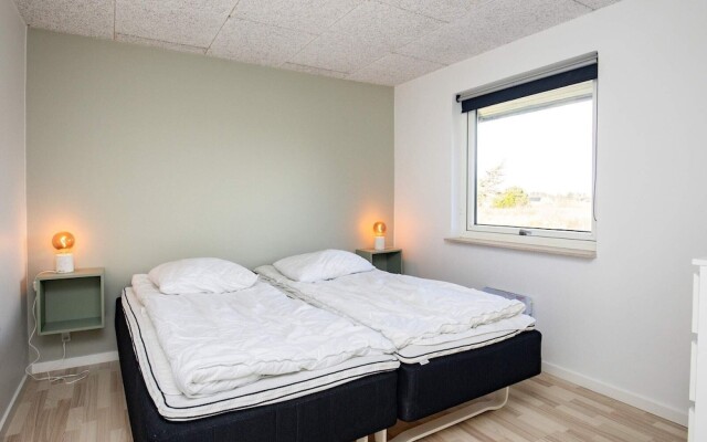 10 Person Holiday Home in Blavand