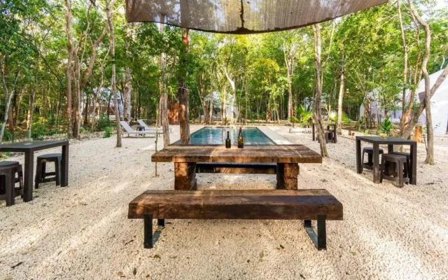 Glamping Mayan Glam