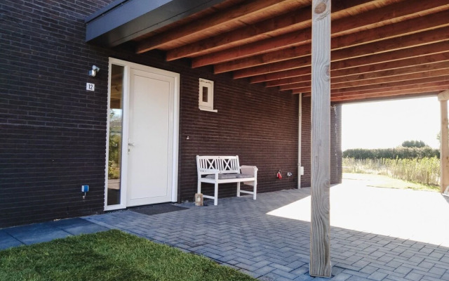 Modern Villa With Lake Veere Views