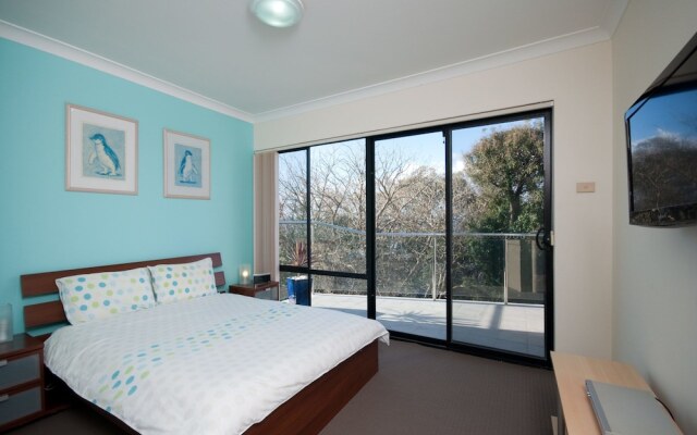 Paradiso, Unit 1/1 Laman Street