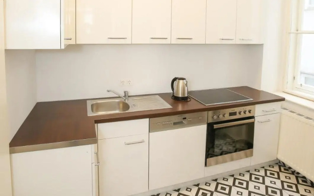 Apartments Opera