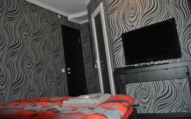 Crystal Palace Hotel