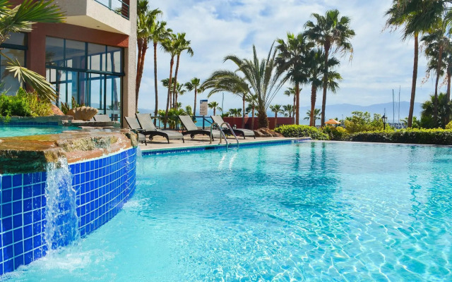 Hotel Coral And Marina