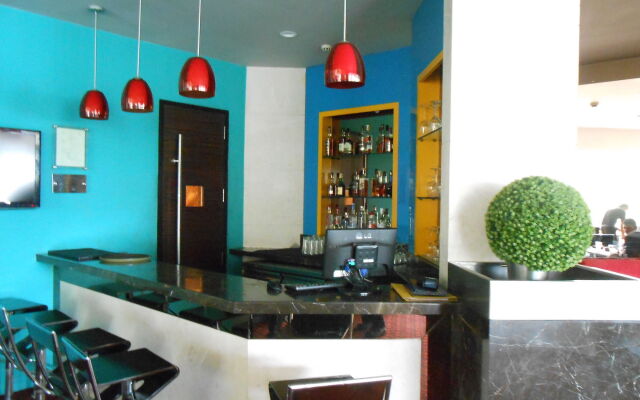 Lemon Tree Hotel, Pune