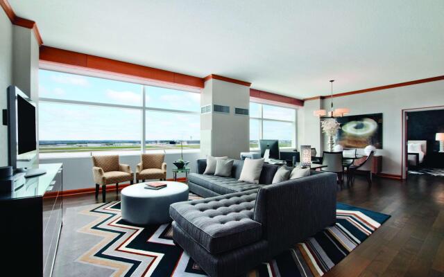 Grand Hyatt DFW - Connected to the airport