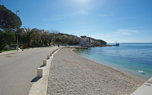Luxury Accommodation Mirula