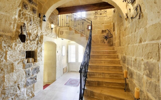 Tal-barun Farmhouse
