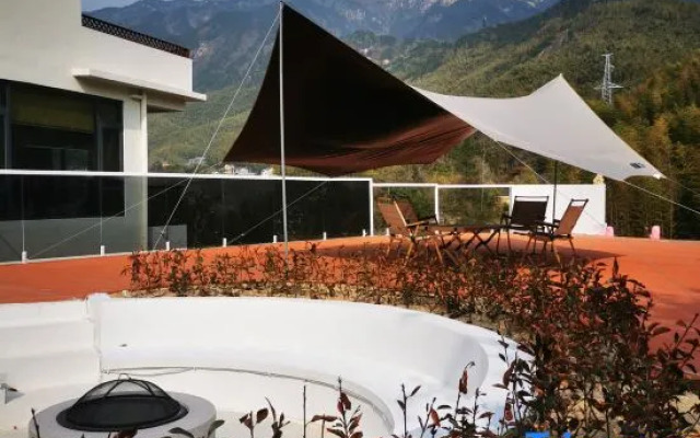 Yunshanying B&B (Tianzhushan Scenic Area Branch)