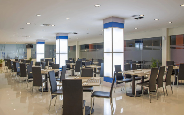 D'Merlion Hotel