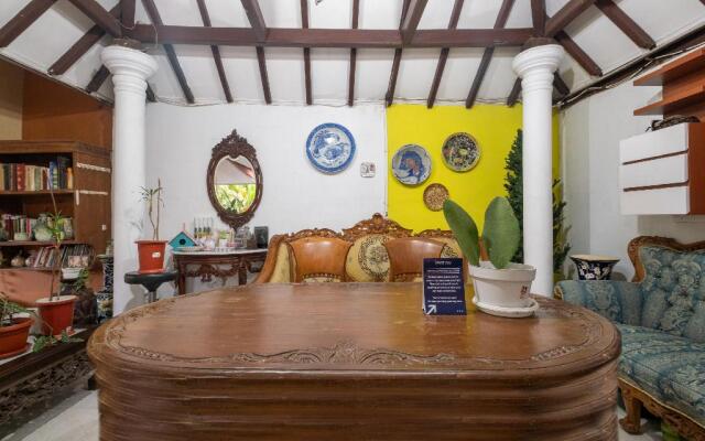OYO 1806 Puri Arsita Homestay