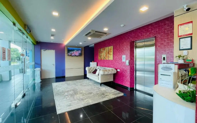 Riverfront Sentral Boutique Hotel