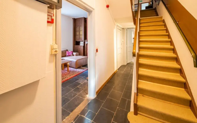 Spacious Holiday Home With 4 Tiny Houses