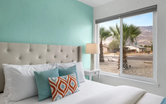 Holiday Pool Paradise