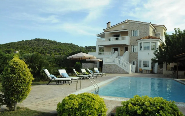 Bella Villa