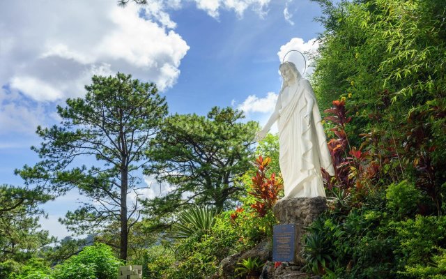 Holiday Inn Baguio City Centre