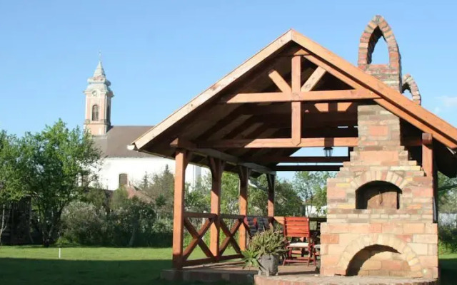 Tornácos Vendégház