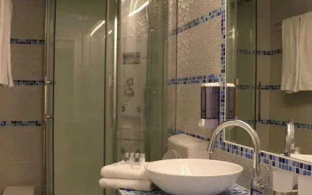 Ch-Hotel Luka